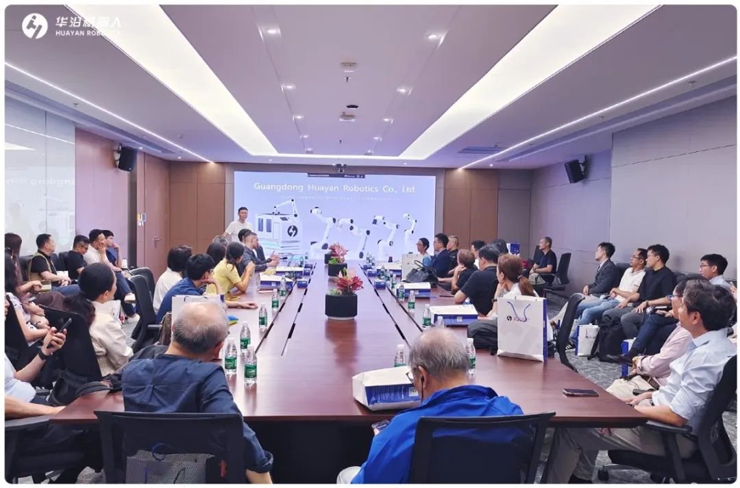 MIT Club of Hong Kong代表团来访BSport体育官网机器人