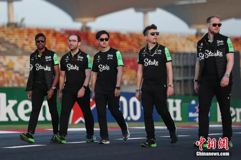 二十年等待终在家乡迎来F1中国大奖赛盛事，周冠