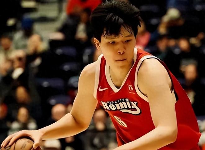 杨瀚森G联盟砍31分创生涯新高 暴力输出引发关注