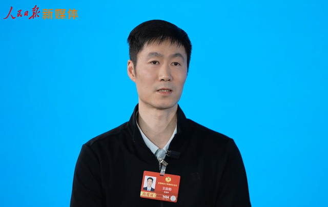 樊振东正式转会杜塞尔多夫 开启欧洲新篇章