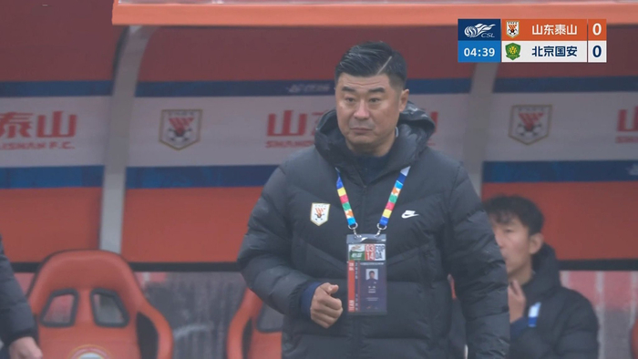 山东泰山主场迎战大连英博 两队主客场表现差异